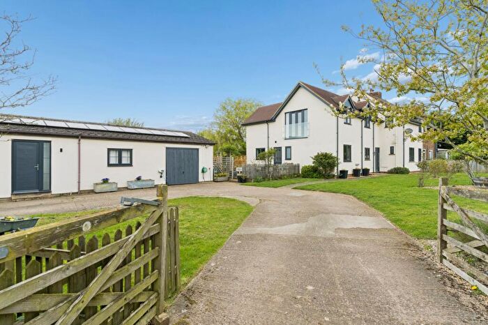 5 Bedroom Semi Detached House For Sale In The Baulk, Potton, Sandy, SG19