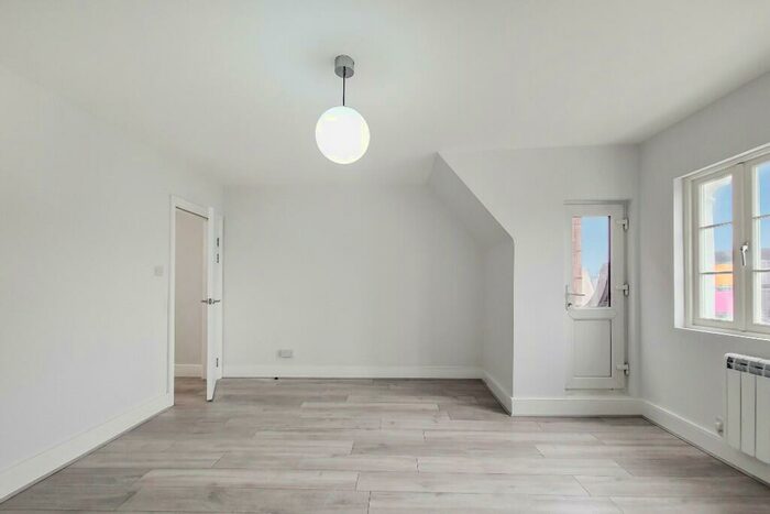 1 Bedroom Flat To Rent In Lewisham High Street, London, SE13