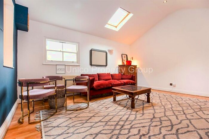 3 Bedroom Maisonette To Rent In Usher Road, London, E3