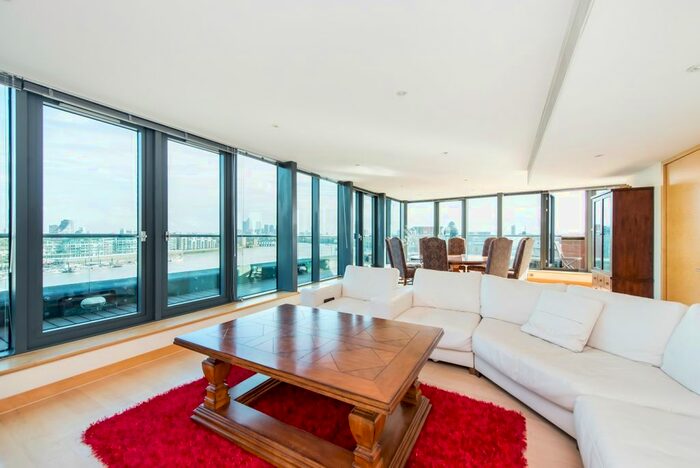 3 Bedroom Flat To Rent In Tea Trade Wharf, Shad Thames, London, SE1