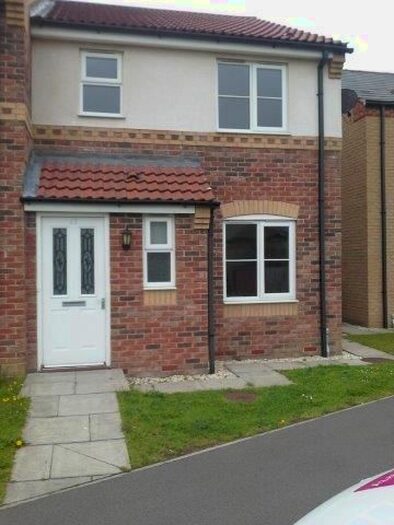 3 Bedroom Semi-Detached House To Rent In St. Chads Way, Barton On Humber, Lincolnshire, DN18