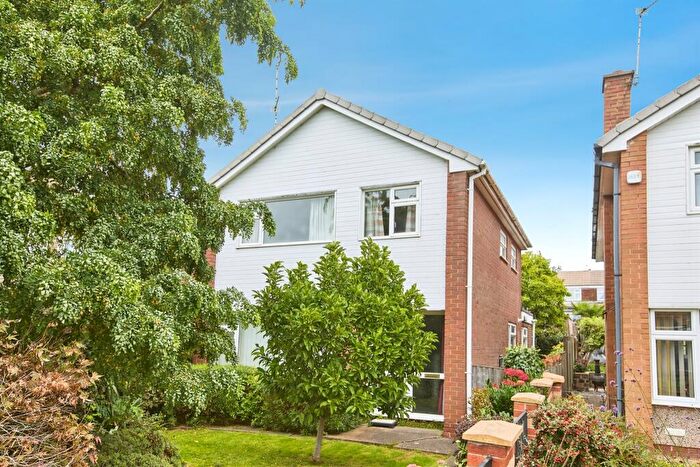 3 Bedroom Detached House For Sale In Loxton Court, Mickleover, Derby, DE3