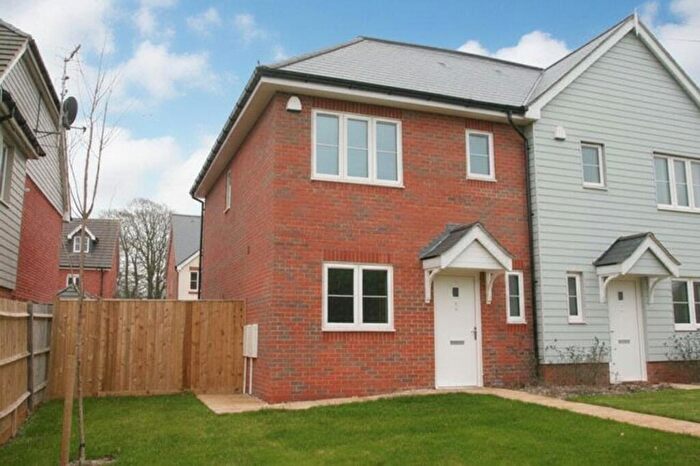 3 Bedroom Semi-Detached House To Rent In Bradbury Close, East Preston, BN16