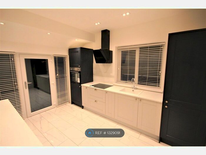 2 Bedroom Bungalow To Rent In Tarnbrick Avenue, Freckleton, Preston, PR4