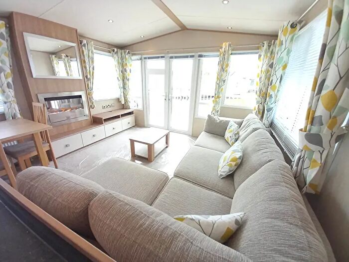 2 Bedroom Park Home For Sale In Mynachlogddu, Clynderwen, SA66