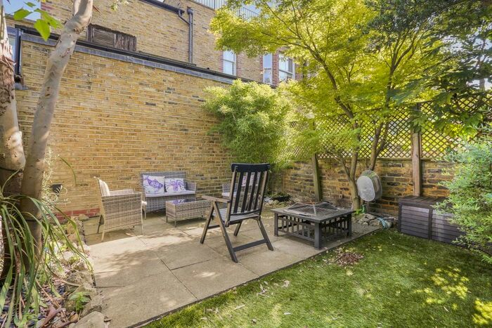 1 Bedroom Flat To Rent In New Kings Road, London, SW6