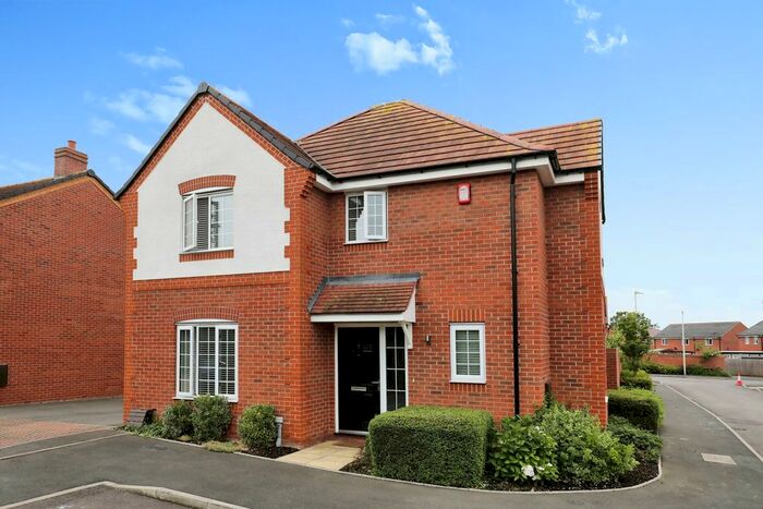 4 Bedroom Detached House For Sale In Rockbourne Close, Stratford-Upon-Avon, CV37