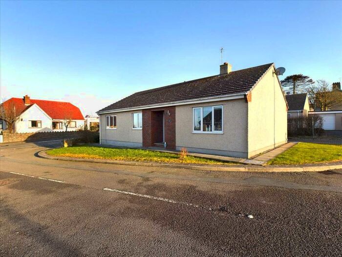 3 Bedroom Detached Bungalow For Sale In Cae'r Delyn, Llanerchymedd, LL71