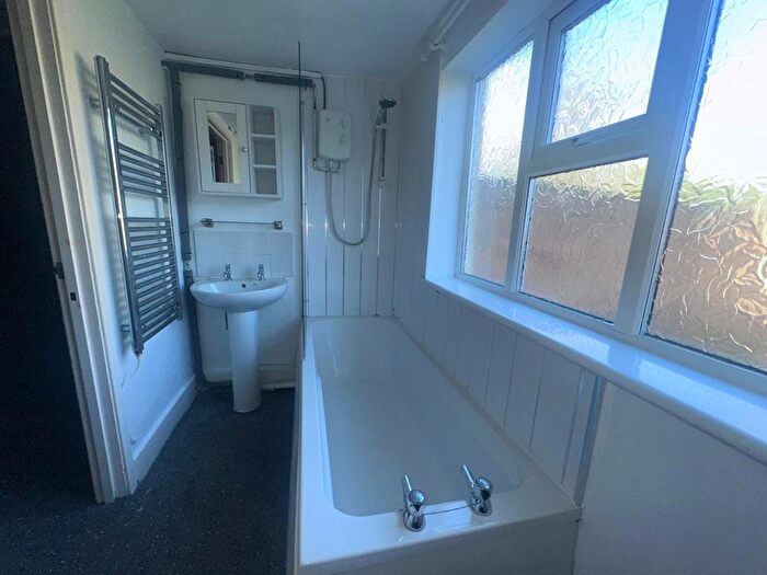 1 Bedroom Flat To Rent In Flat, St Andrews Road, MK40