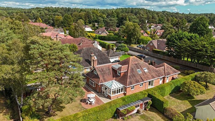 4 Bedroom Detached House For Sale In Struan Gardens, Ashley Heath, Ringwood, BH24