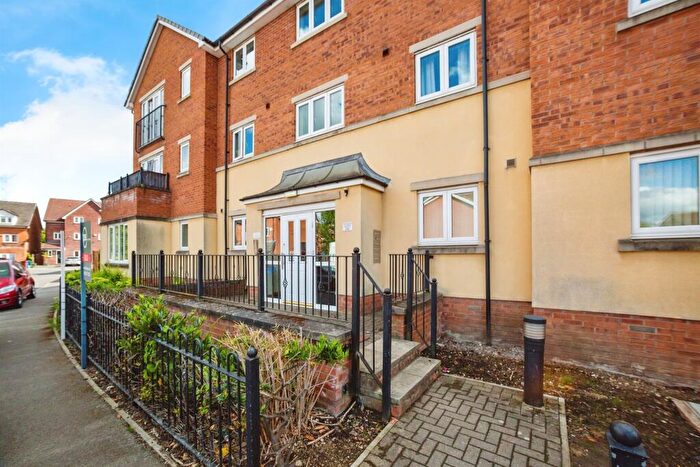 2 Bedroom Flat For Sale In Haverhill Grove, Wombwell, Barnsley, S73