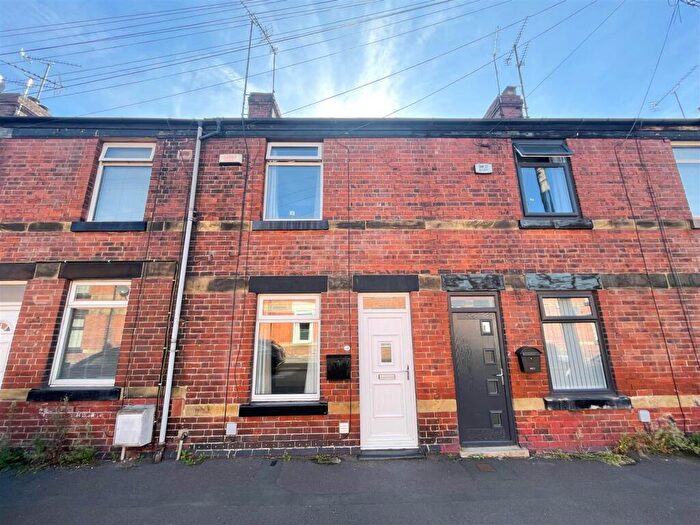 2 Bedroom Terraced House To Rent In Washington Road, Ecclesfield, S35