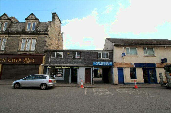 3 Bedroom Flat To Rent In Pilmuir Street, Dunfermline, KY12