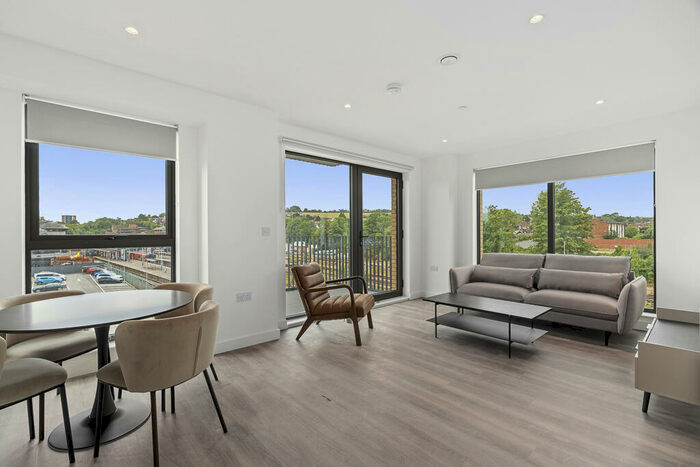 2 Bedroom Apartment To Rent In The Mint, Guildford Guildford, GU1