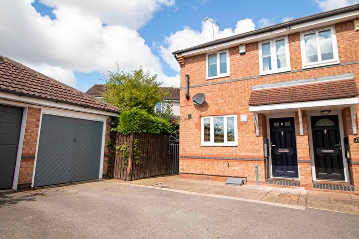 2 Bedroom Terraced House To Rent In Deepwell View, Halfway, S20