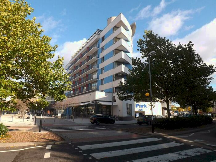 1 Bedroom Apartment To Rent In Waverley House, Harbourside, Bristol, BS1