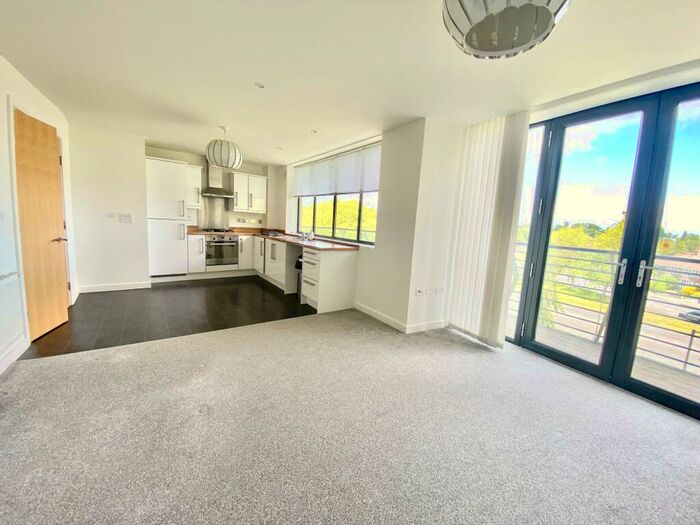 2 Bedroom Apartment To Rent In Tunnicliffe Close, Swindon, SN3