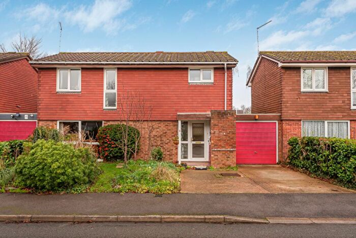 4 Bedroom Detached House For Sale In The Paddock, Hatfield, AL10