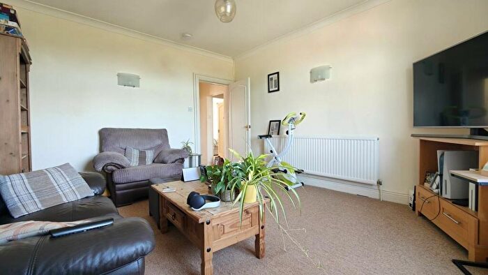 1 Bedroom Flat For Sale In Saffron Court, The Avenue, Sherborne, Dorset, DT9