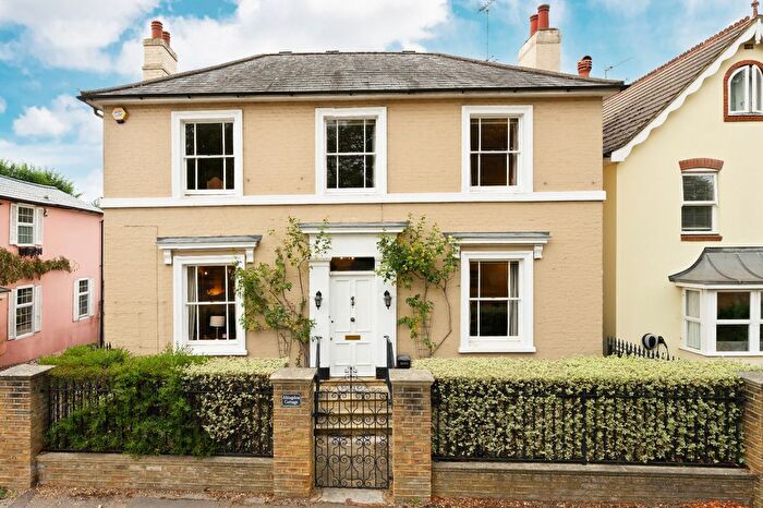 4 Bedroom Detached House For Sale In Weston Green, Thames Ditton, Surrey, KT7