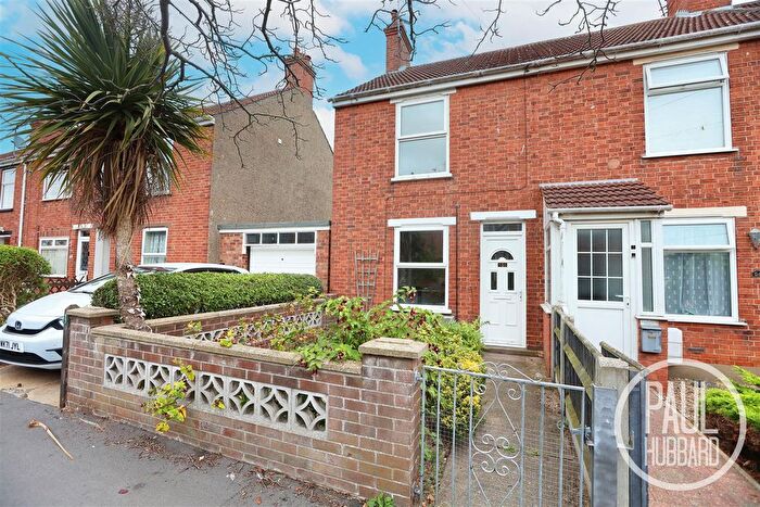 2 Bedroom End Of Terrace House To Rent In Somerton Avenue, Lowestoft, NR32
