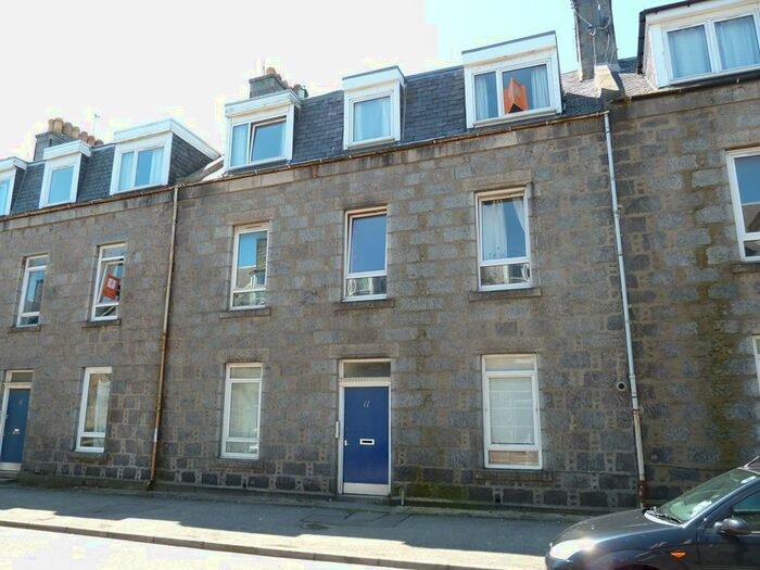 1 Bedroom Flat To Rent In Granton Place, Top Floor Left, AB10