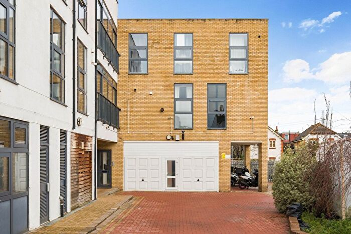 Studio To Rent In Caxton Road, Wimbledon, London, SW19