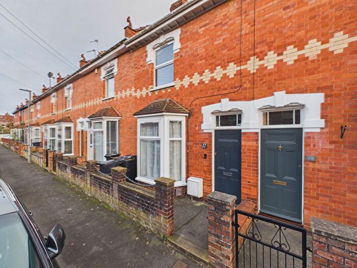 3 Bedroom Terraced House For Sale In Halesleigh Road, Bridgwater, TA6
