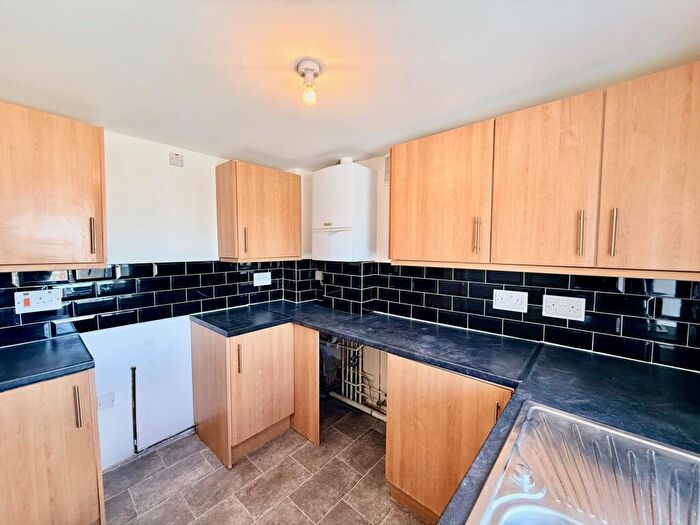 2 Bedroom Apartment To Rent In New Road, Portsmouth, PO2
