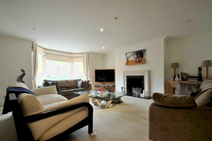 5 Bedroom Terraced House To Rent In Mountview Close, London, NW1