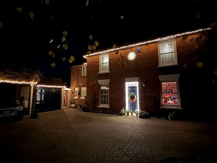 3 Bedroom Cottage For Sale In Cranbrook Road, Frittenden, Kent, TN17