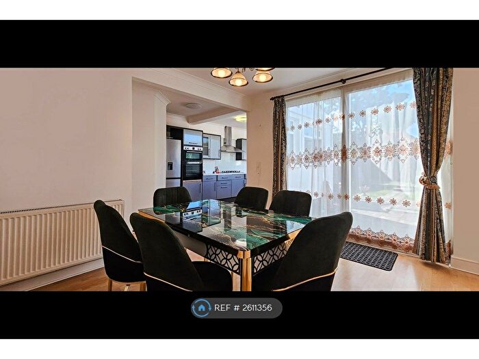 4 Bedroom Semi-Detached House To Rent In Castleton Avenue, Wembley, HA9