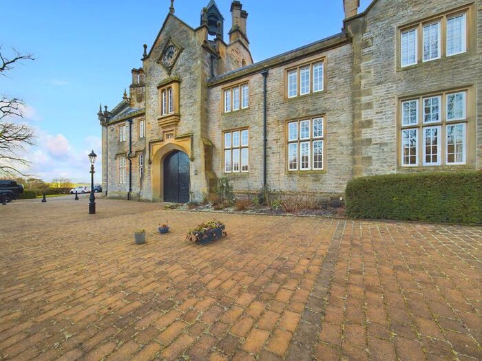 2 Bedroom Cottage To Rent In The Clock Tower, Eshton Hall - Eshton, BD23