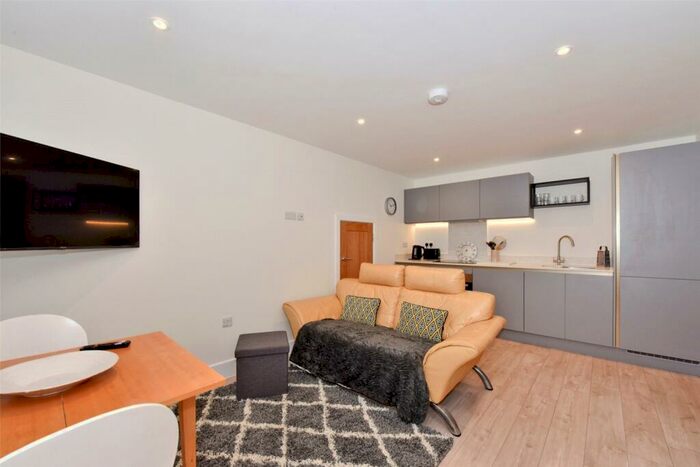1 Bedroom Apartment To Rent In Beech House, Little Marlow Road, Marlow, Buckinghamshire, SL7