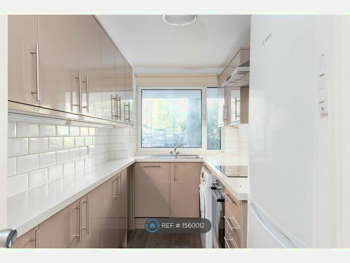 2 Bedroom Flat To Rent In Cromwell Road, Hove, BN3