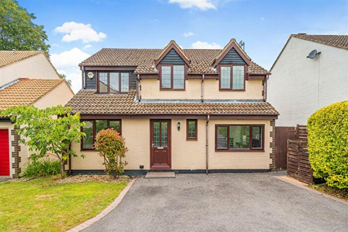 4 Bedroom House To Rent In Milton Grove, Locks Heath, Southampton, SO31