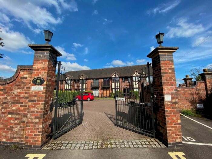 1 Bedroom Flat To Rent In Walsall Road, Sutton Coldfield, West Midlands, B74