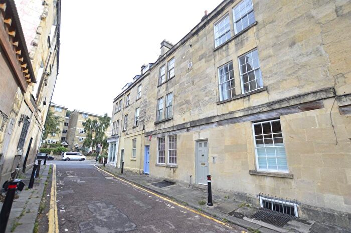1 Bedroom Apartment To Rent In Weymouth Street, Bath, Somerset, BA1