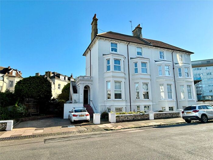2 Bedroom Flat For Sale In Chiswick Place, Eastbourne, East Sussex, BN21