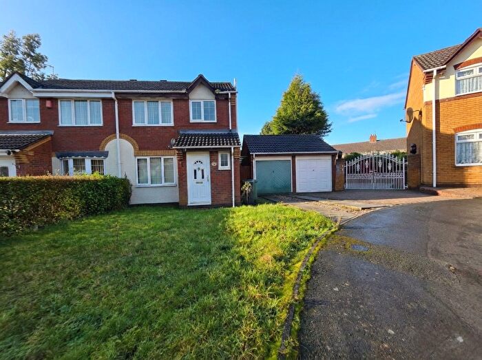 3 Bedroom Property To Rent In Derwent Close, Willenhall, WV13