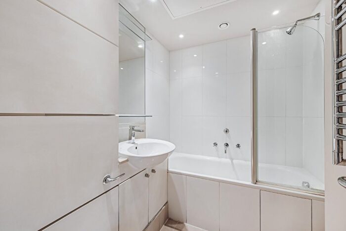 1 Bedroom Flat To Rent In Coleridge Gardens, London, SW10