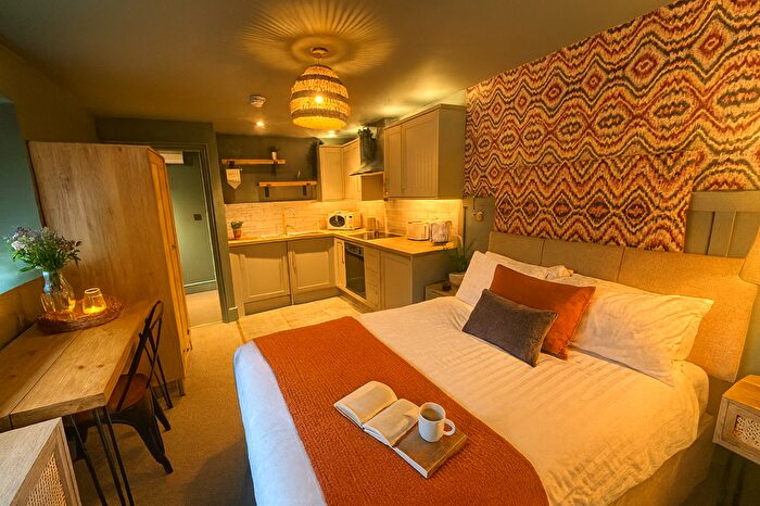 Studio To Rent In Baker Street, Luton, LU1