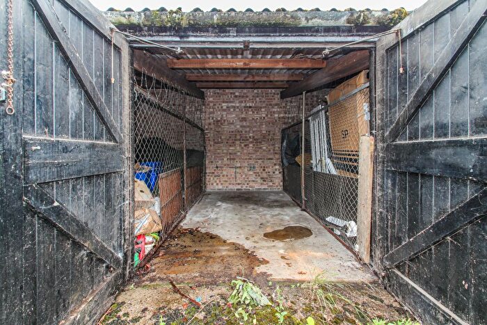 Garage / Parking To Rent In Grasmere Road, Long Eaton, Nottingham, NG10