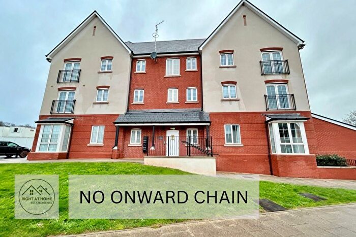 2 Bedroom Flat For Sale In Pinn House, Coaker Road, Exeter, EX1