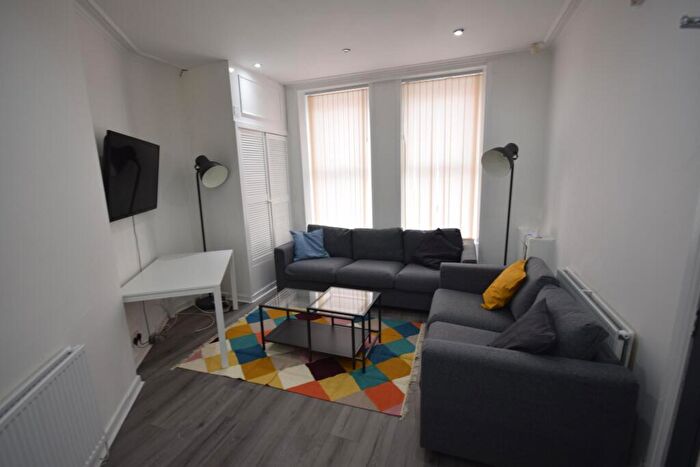 5 Bedroom House To Rent In Rossett Avenue, Liverpool, L17