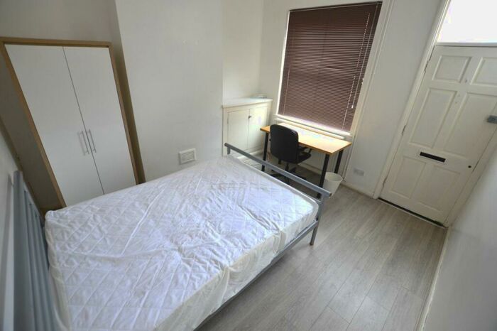 3 Bedroom Terraced House To Rent In Hamilton Street, Leicester, LE2