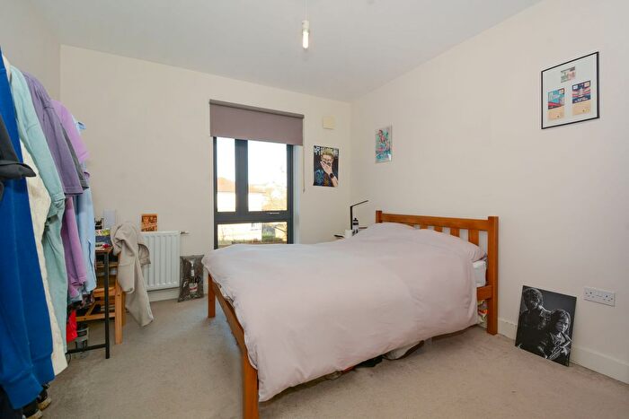 2 Bedroom Flat For Sale In Fisher Close, London, SE16