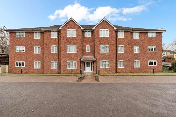 1 Bedroom Apartment To Rent In Reading Road, Farnborough, Hampshire, GU14