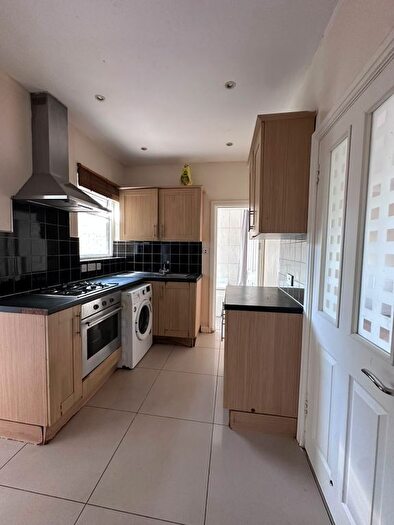 3 Bedroom Terraced House To Rent In Colvin Gardens, Ilford, IG6