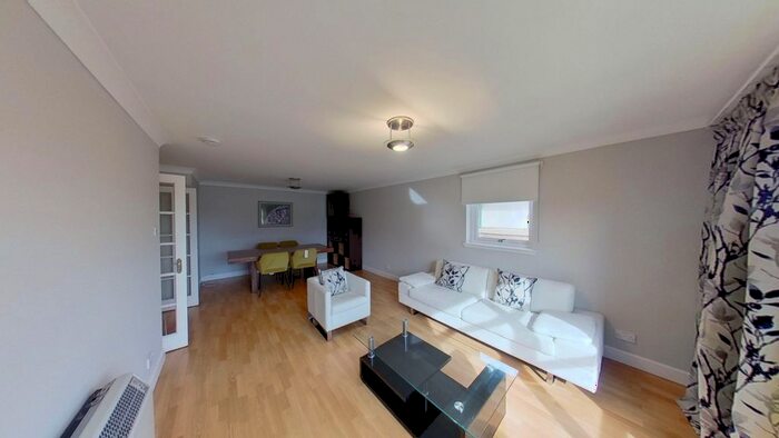 2 Bedroom Flat To Rent In North Werber Park, Edinburgh, EH4